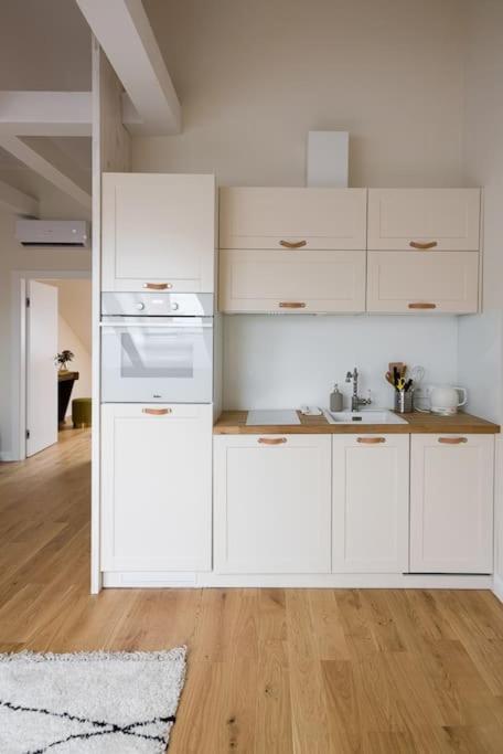 Charming Apartment In Perfect Location Krakow Ngoại thất bức ảnh